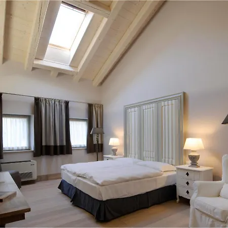 In Borgo Garni & Wellness Hotel 3*